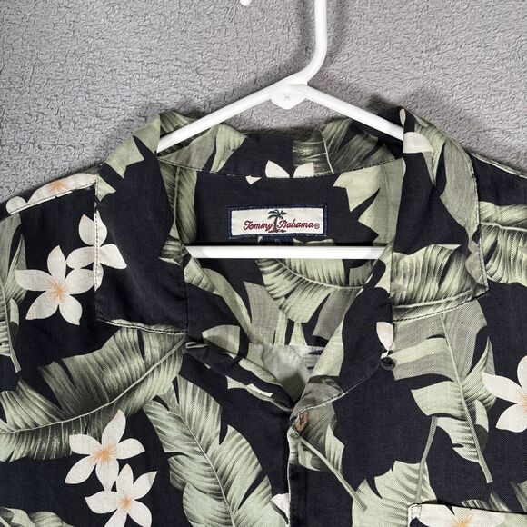 Tommy Bahama Button Down Hawaiian Shirt Men’s Size XL Floral Palms Silk Black - Picture 3 of 8